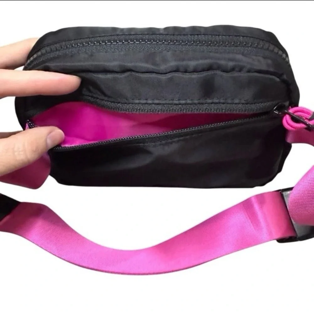 Barbie Vooray Quinn Adjustable Belt‎ Bag Black & Pink